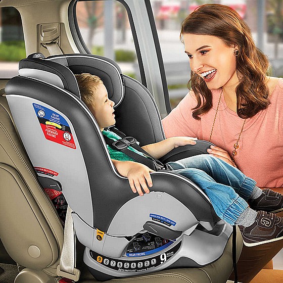 ���� ������ ������� ��� ���� - NextFit Zip Air ���� Chicco