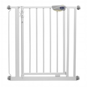 ��� ���� ����� �������� - Nightlight Auto-Close Safety Gate �'��� Chicco