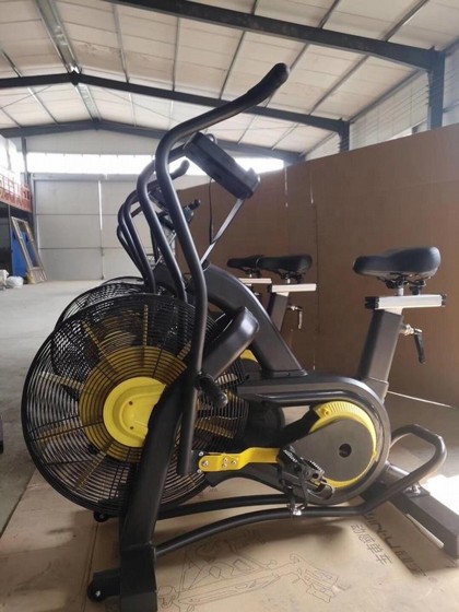 ����� ����� �������� � AIR BIKE