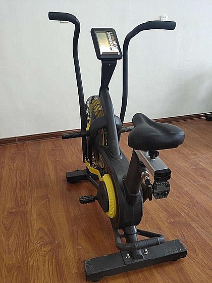 ����� ����� �������� � AIR BIKE