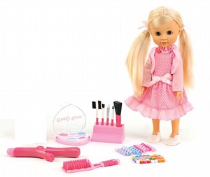 בובה טרנדי וסלון היופי בובה טרנדי וסלון היופי