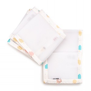 מגן ראש נושם לתינוק לעריסה ומיטה – דגם גלידה מגן ראש נושם לתינוק לעריסה ומיטה – דגם גלידה