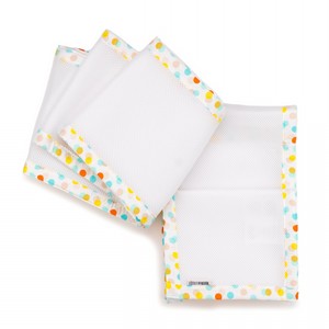 מגן ראש נושם לתינוק לעריסה ומיטה – דגם נקודות מגן ראש נושם לתינוק לעריסה ומיטה – דגם נקודות