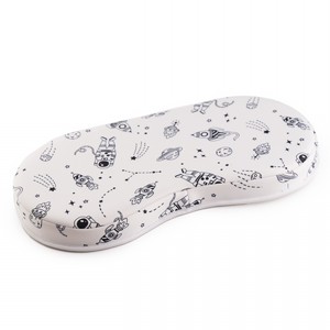 מגן ברכיים להורים לרחצת התינוק– דגם חלל מגן ברכיים להורים לרחצת התינוק– דגם חלל