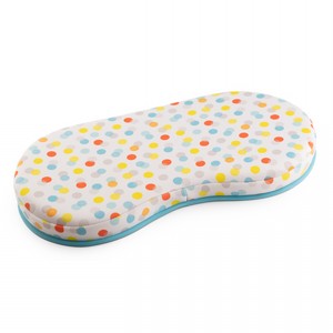 מגן ברכיים להורים לרחצת התינוק– דגם נקודות מגן ברכיים להורים לרחצת התינוק– דגם נקודות