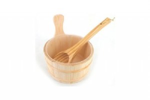 דלי וכף מעץ לסאונה דלי וכף מעץ לסאונה